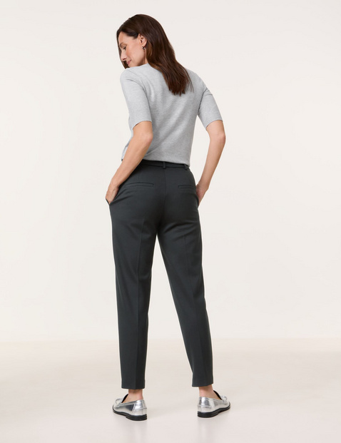 Klassische 7/8 Hose mit Längsbiese