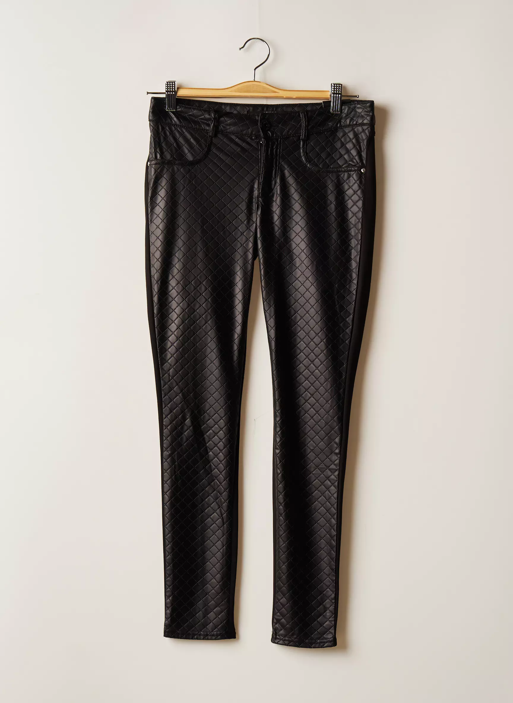 Guess Pantalons Slim Femme couleur noir