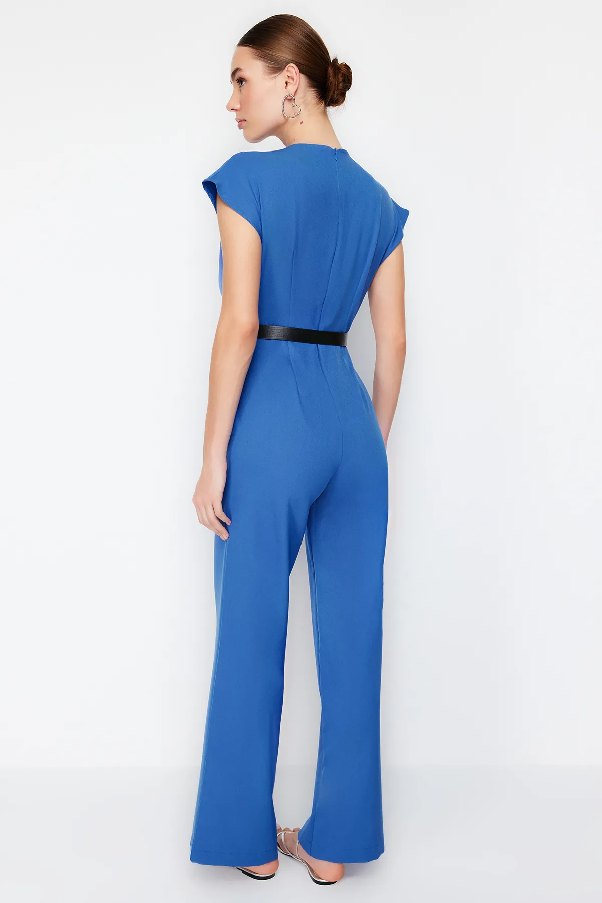 Trendyol Collection  Indigofarbener, zweireihiger Maxi-Weboverall mit Kragen und Gürtel TWOSS21TU0004