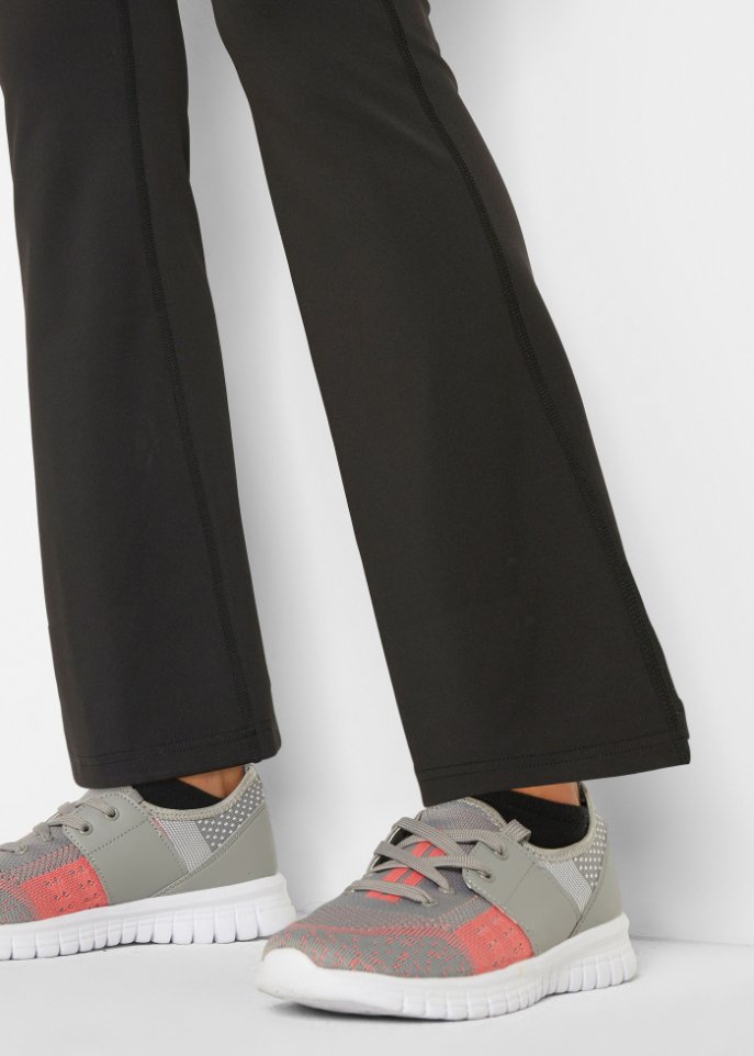 Shaping Sporthose, ausgestellt