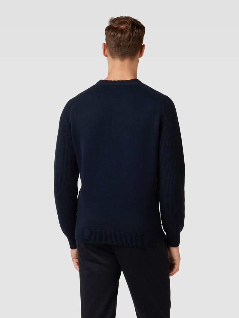 Strickpullover mit gerippten Abschlüssen Modell 'Matero' in marineblau