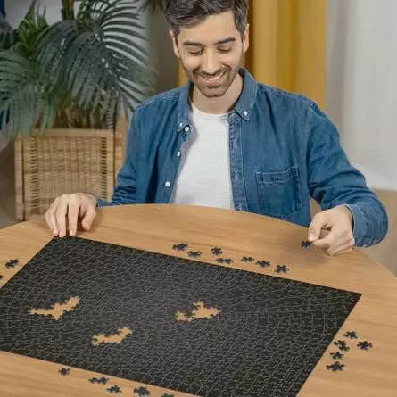 Puzzle 736 Teile - Krypt Black