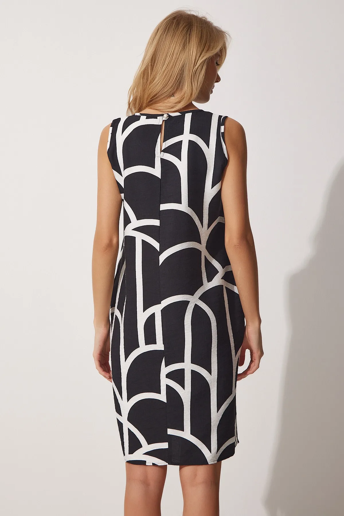 Happiness İstanbul  Schwarz gemustertes Sommer-A-Linien-Kleid für Damen BV00053