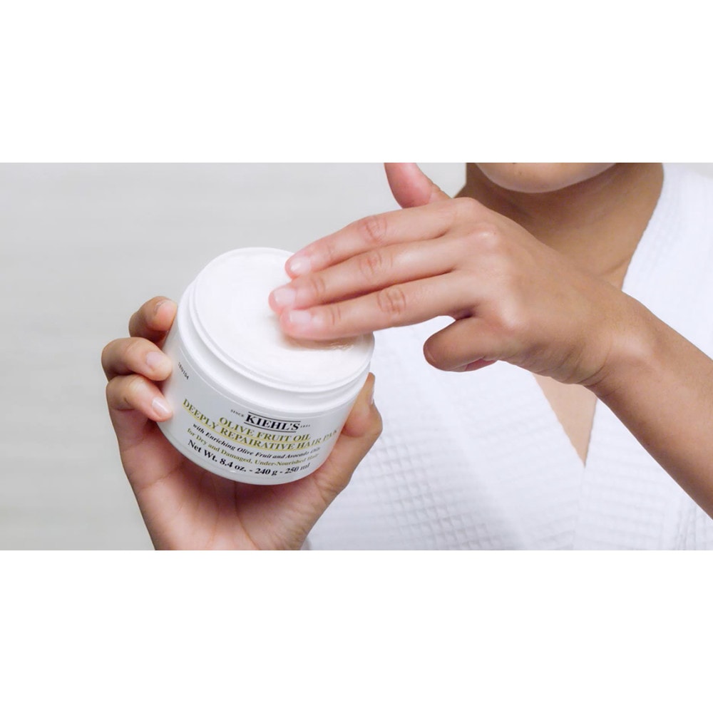 kiehl's Olive Fruit Oil Deeply Repairative HairMask Masque réparateur à l'huile d'olive pour cheveux secs et abîmés