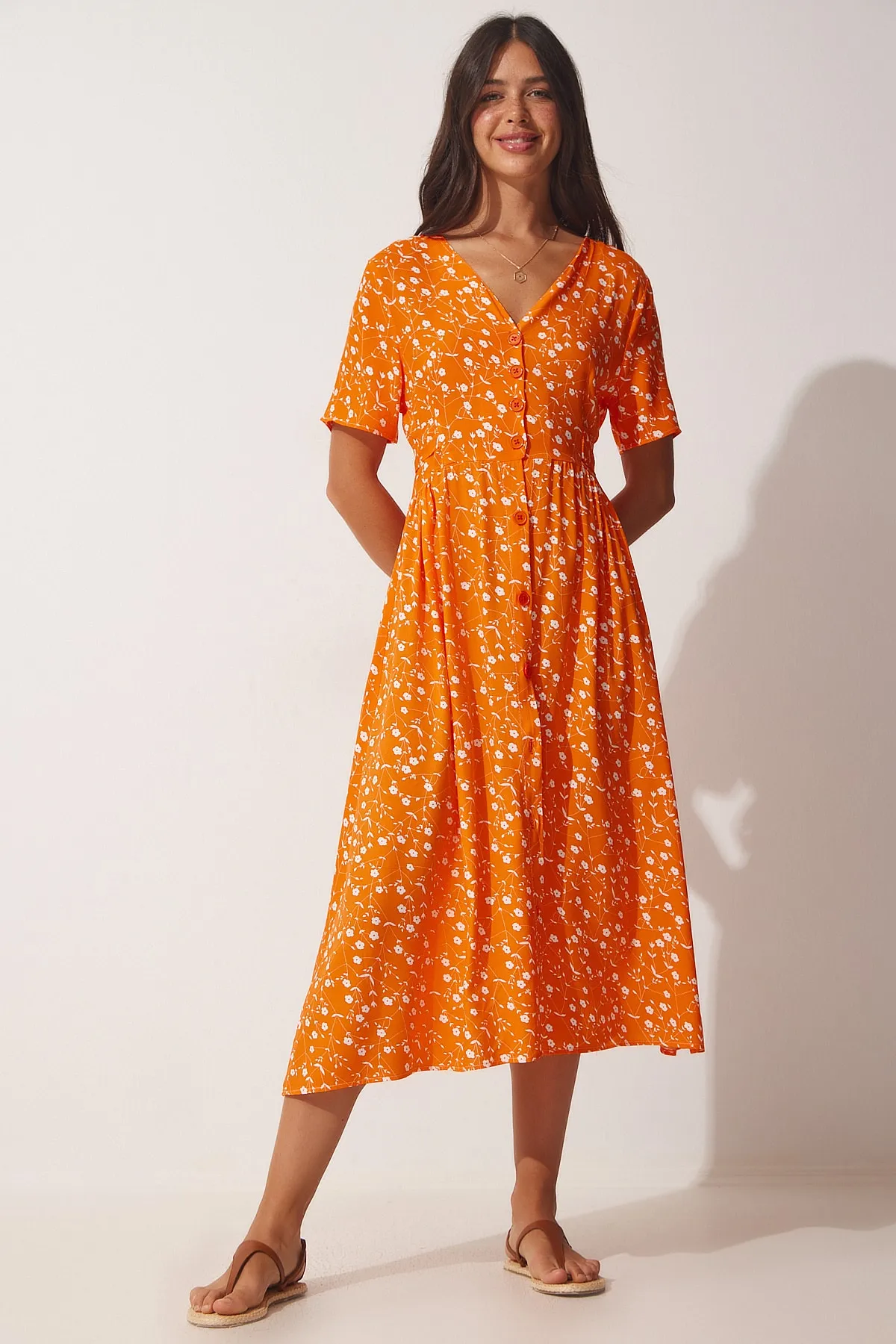 Happiness İstanbul  Damen-Sommerkleid aus Viskose mit Knöpfen in Orange und Blumenmuster CI00083