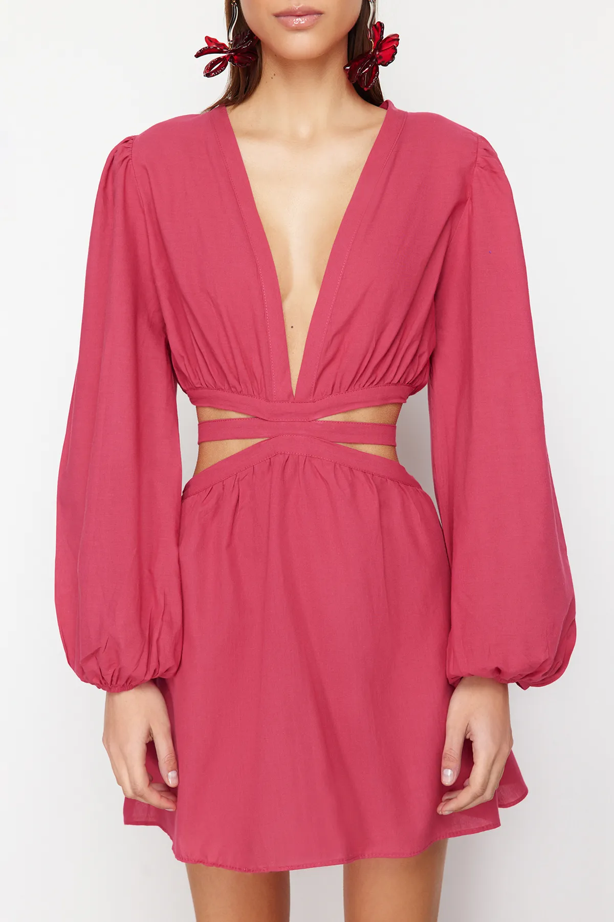Trendyol Collection  Fuchsia Mini gewebtes Cut-Out/Fenster-Strandkleid TBESS23EL00140