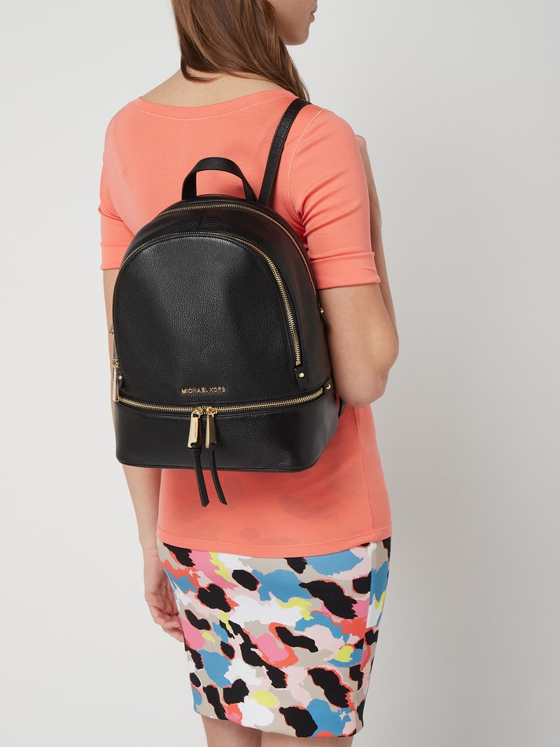 Rucksack aus Leder mit Bodenfach in schwarz