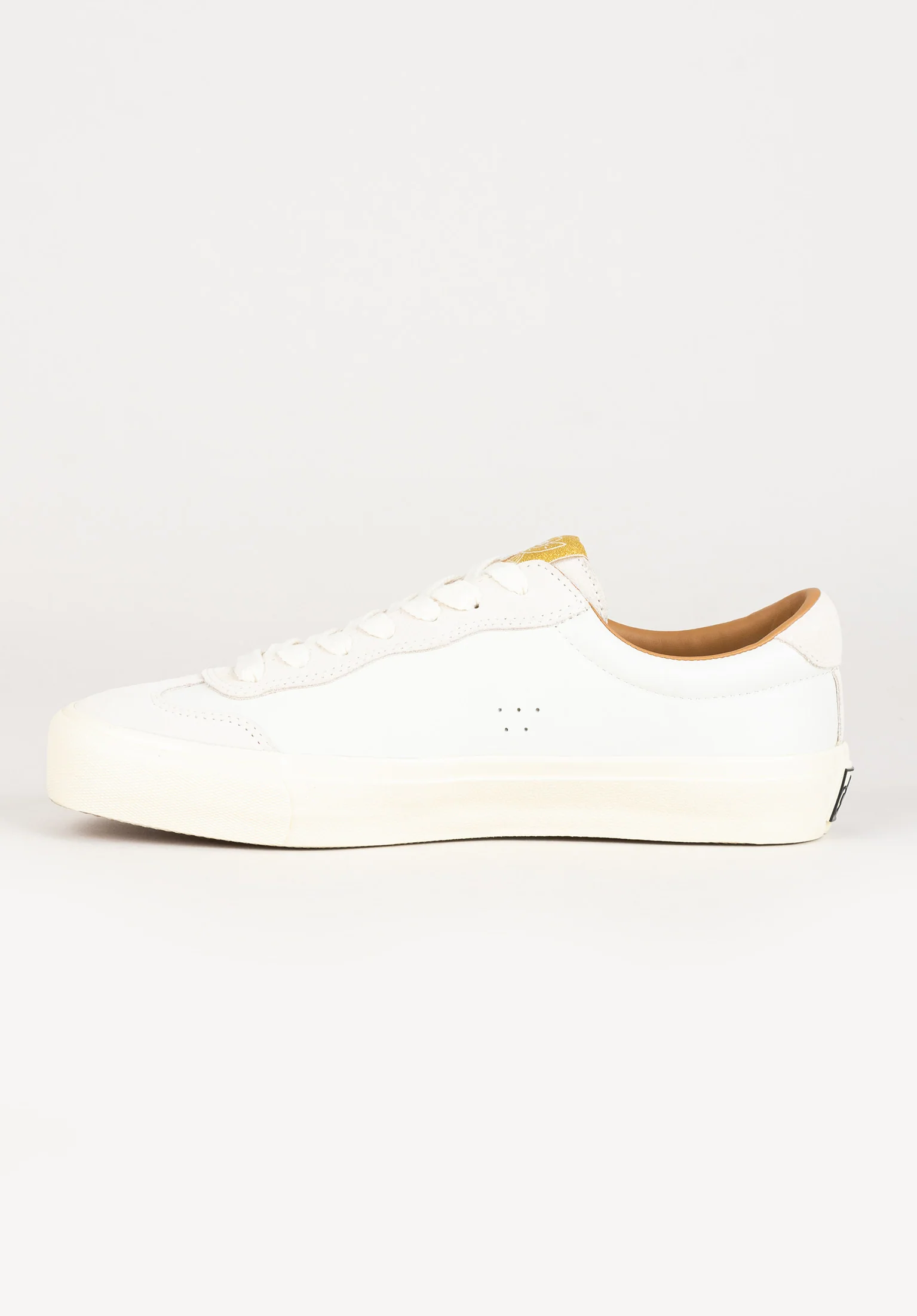 VM004 Milic Suede