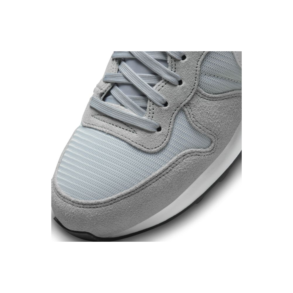 Nike Internationalist DR7886-002 / grau