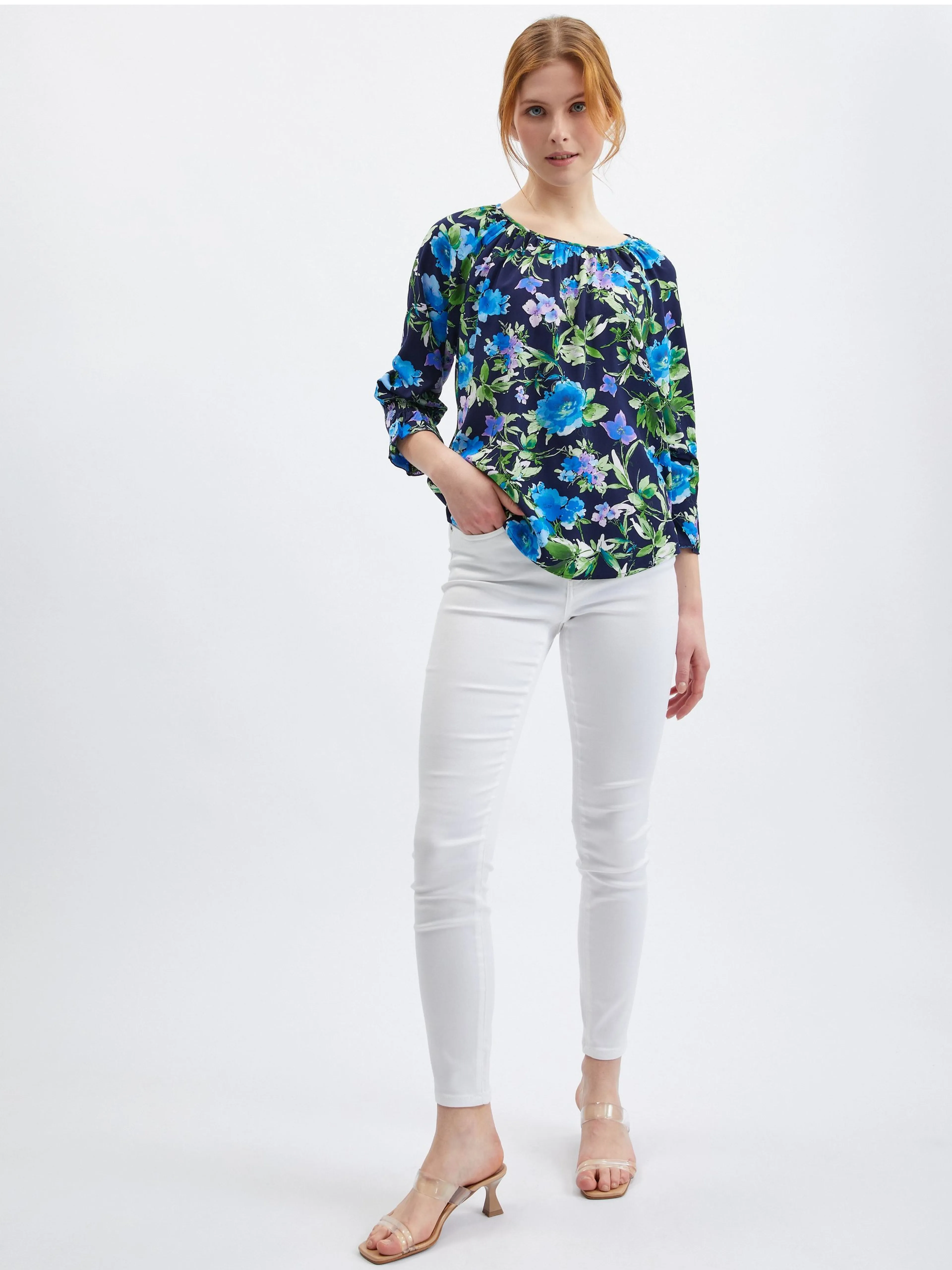 Dunkelblaue Damenbluse mit Blumenmuster ORSAY