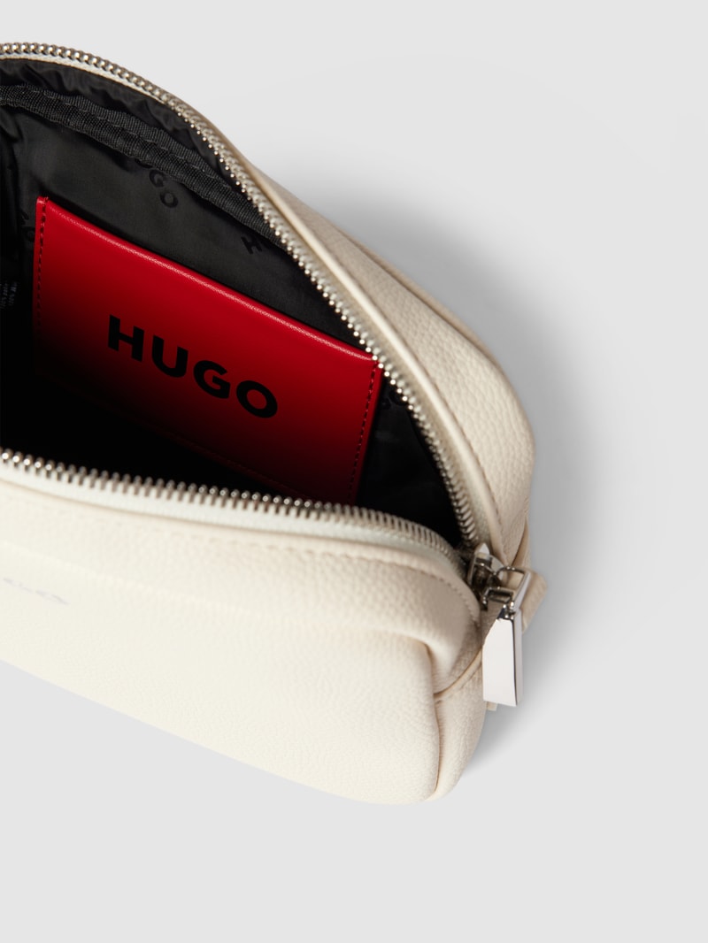 Camera Bag mit Label-Detail Modell 'BEL' in offwhite