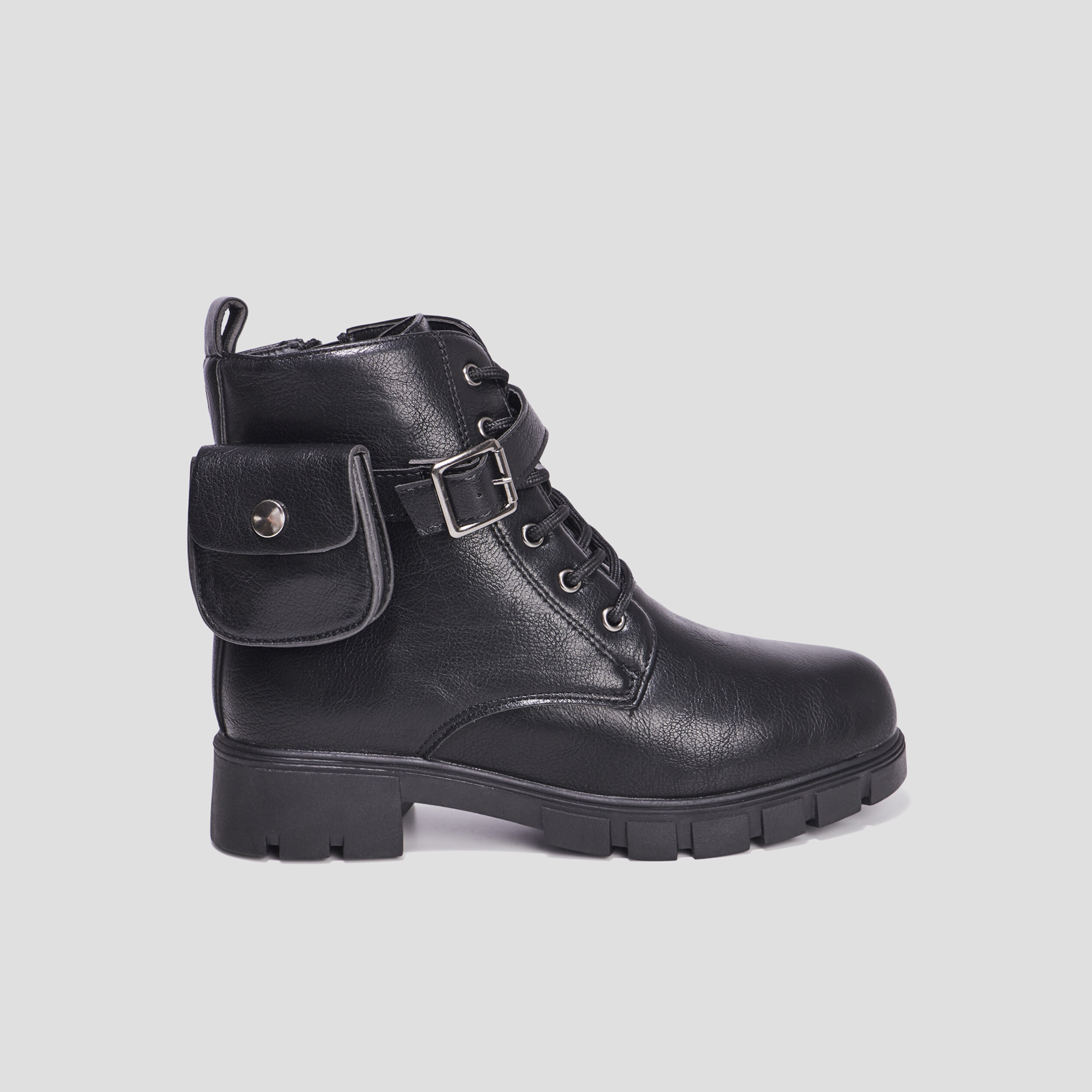 Bottines crantées avec pochettes noir fille | La Halle