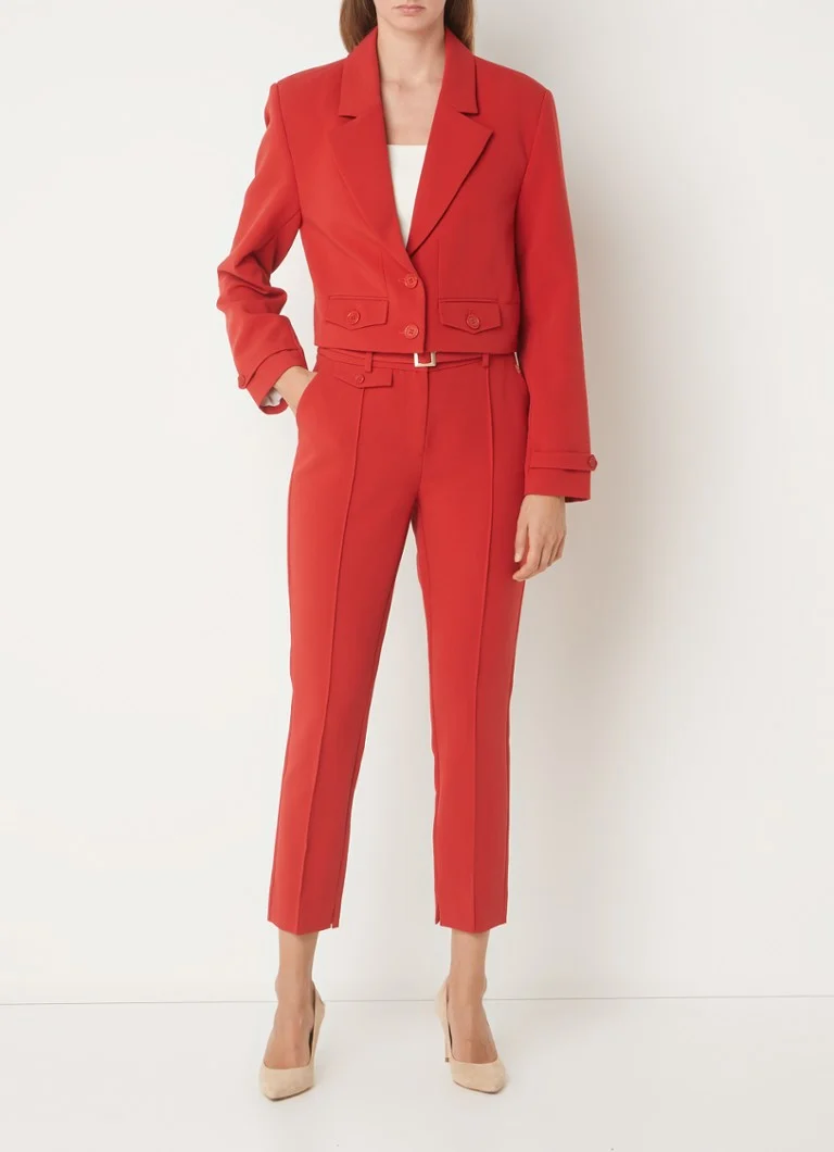 Pantaloni Aaiko Parene cu croială slim, talie înaltă și buzunare laterale.