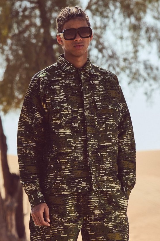 Strukturiertes Camouflage Overshirt mit Tasche