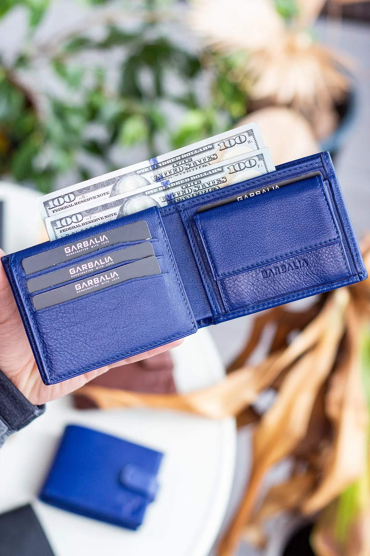 Garbalia  Jackson Dunkelblaue Geldbörse aus echtem Leder mit RFID-Schutz und Münzfach