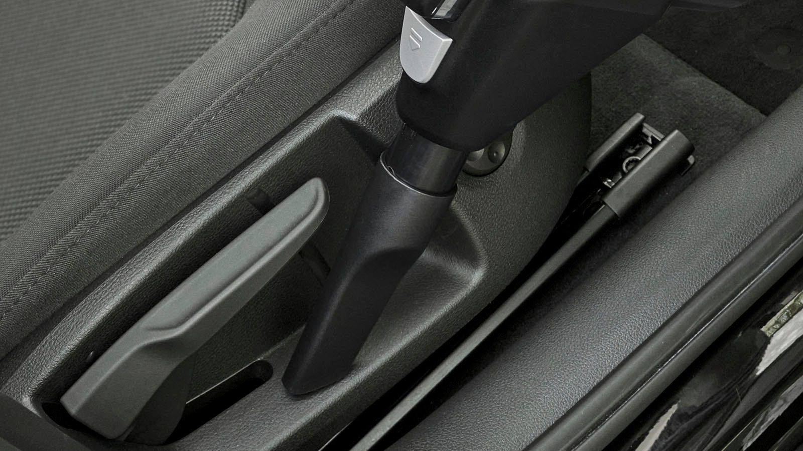 BOSCH Akku-Stielstaubsauger Unlimited 7 BSS711W, beutellos, 40 Min. Laufzeit, austauschbarer Akkupack, inkl. umfangreichen Zubehör