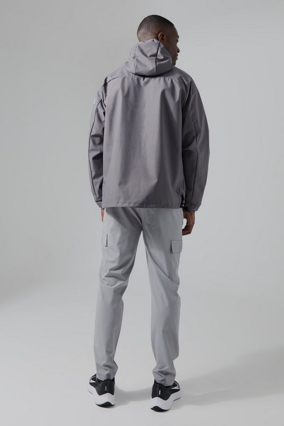 Man Active Windbreaker