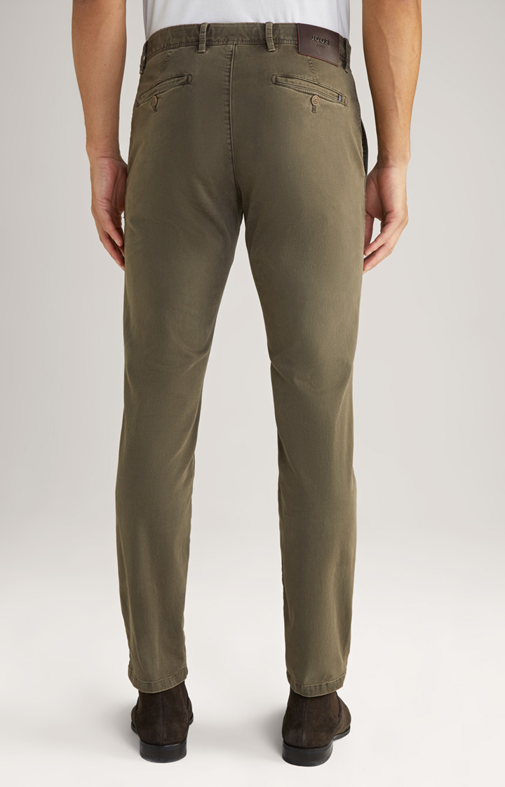 Chino Matthew in Oliv