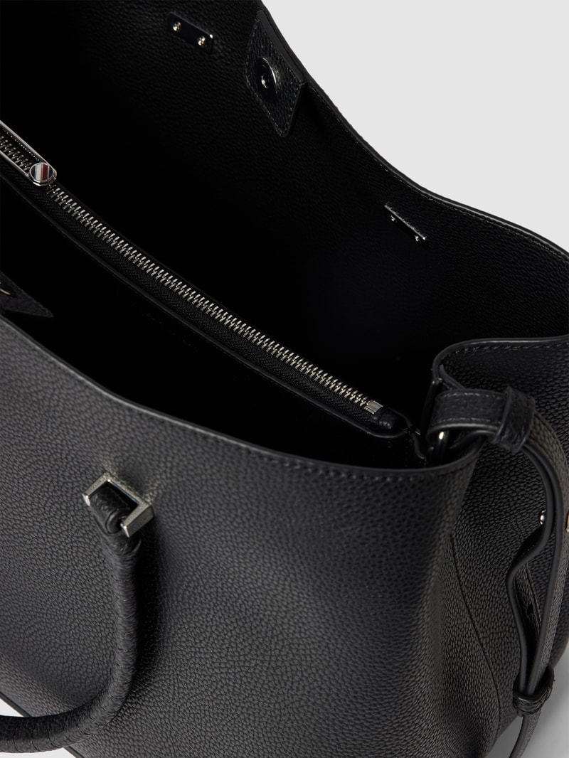 Satchel mit Label-Detail in schwarz