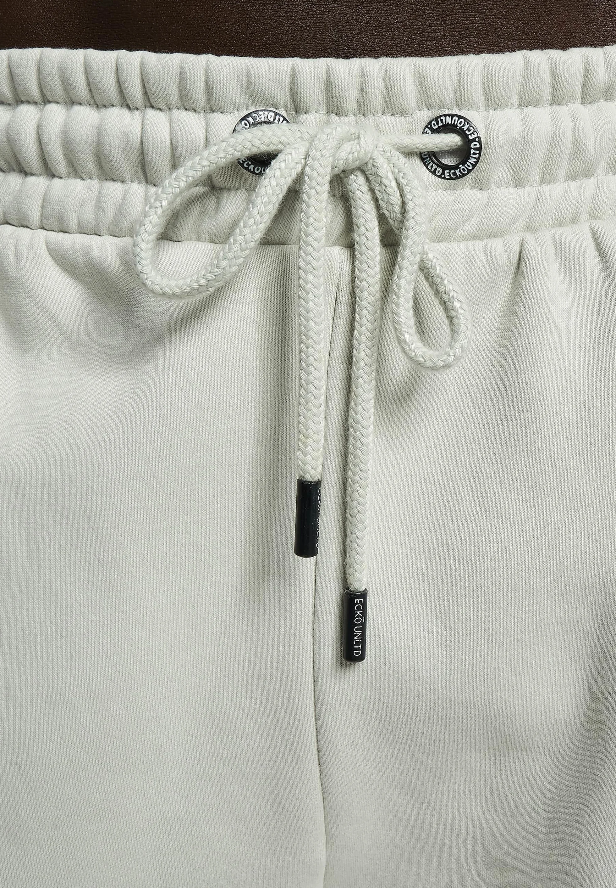 Pantalones deportivos ecko unltd.