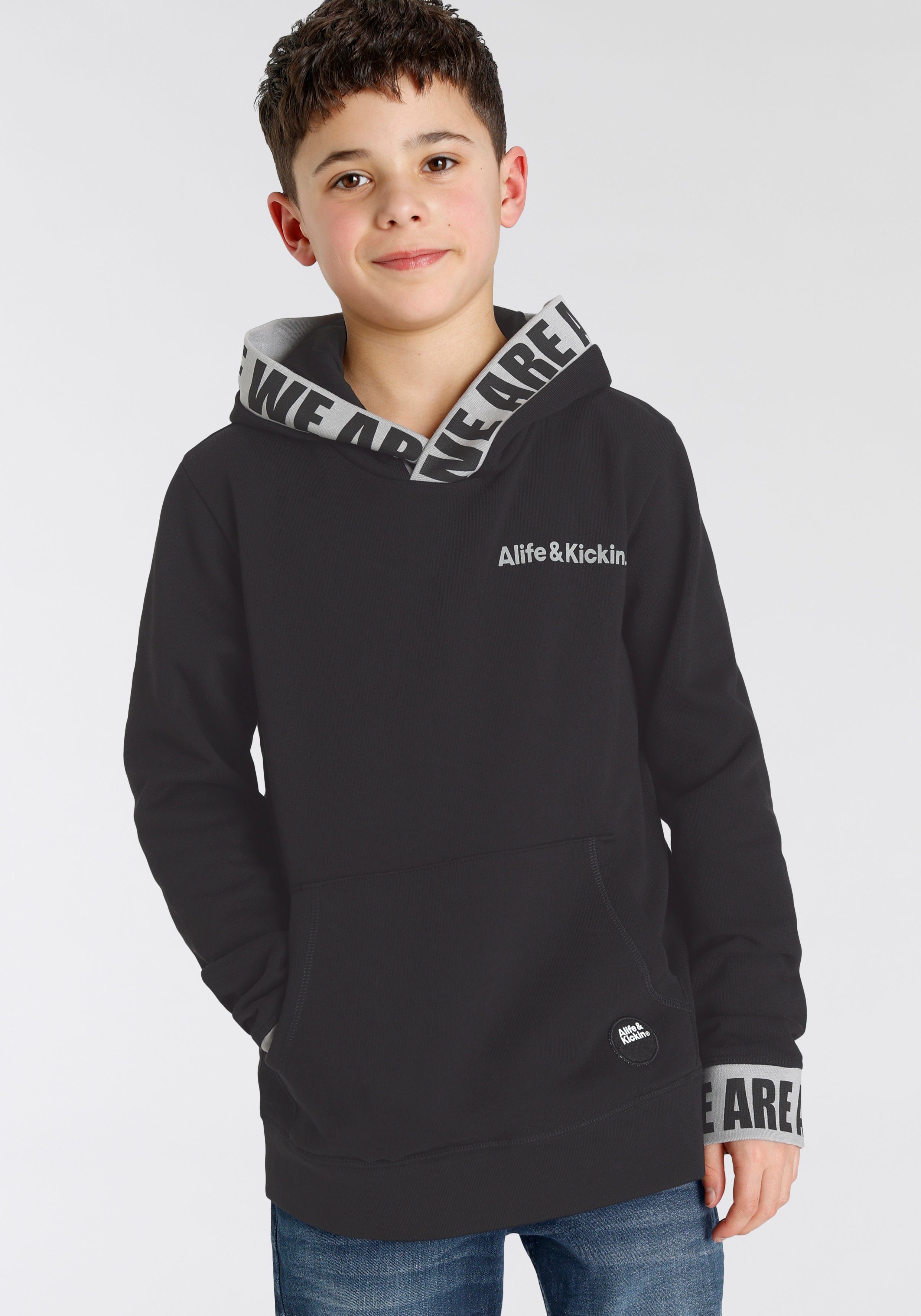 Alife & Kickin Kapuzensweatshirt Rückenprint und beschrifteten Bündchen, NEUE MARKE!