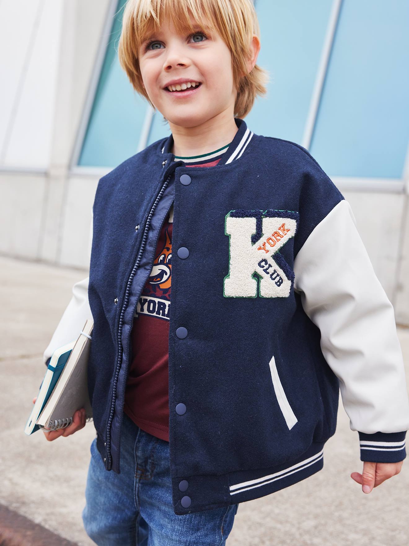 Blouson Teddy garçon lettre en bouclettes. marine