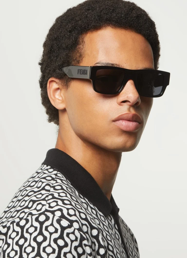 Γυαλιά ηλίου Fendi Signature FE40118I