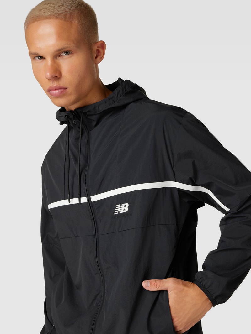 Trainingsjacke mit Label-Stitching in schwarz