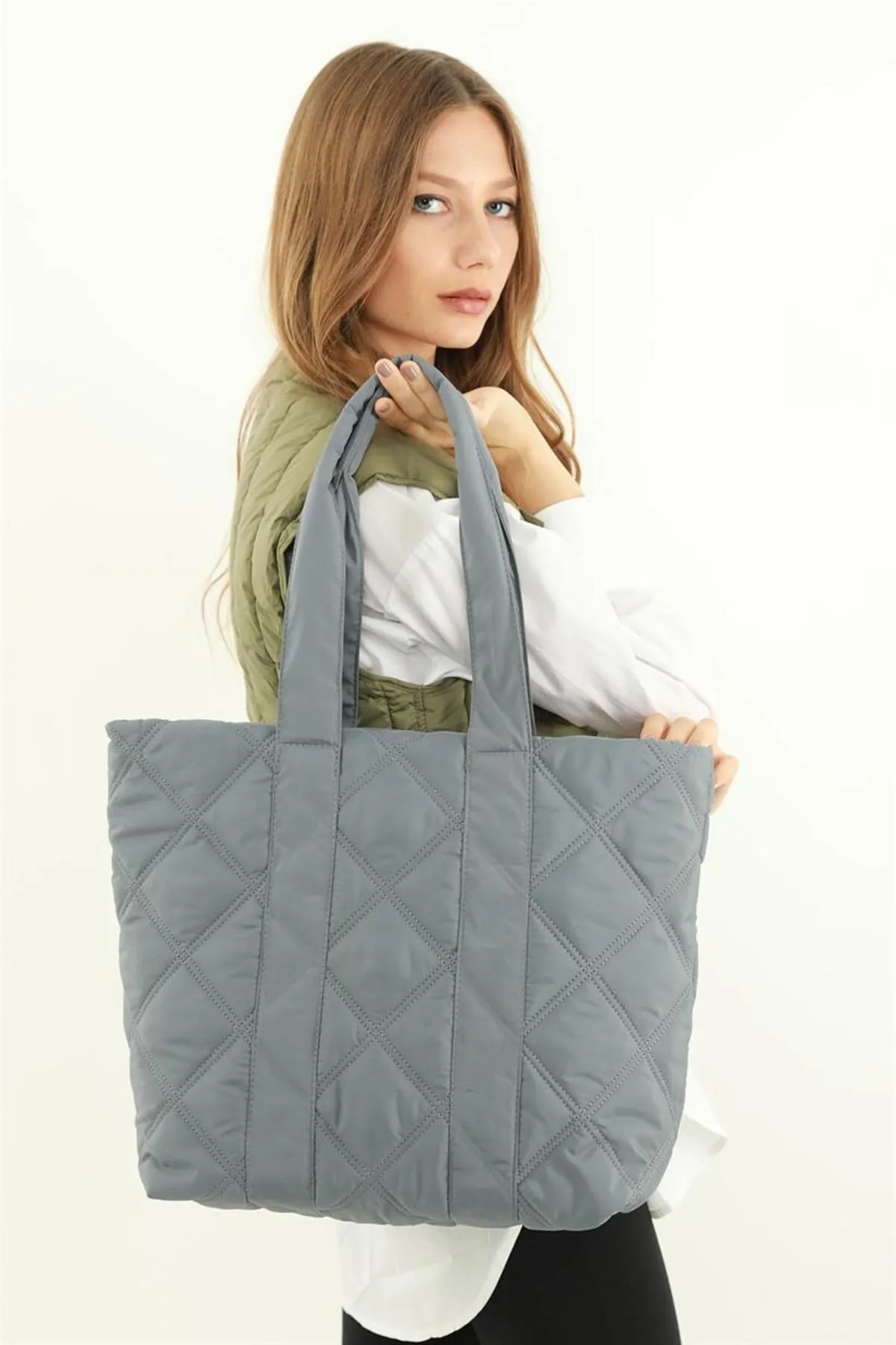 Madamra  Graue Damen-Pufftasche mit Steppmuster