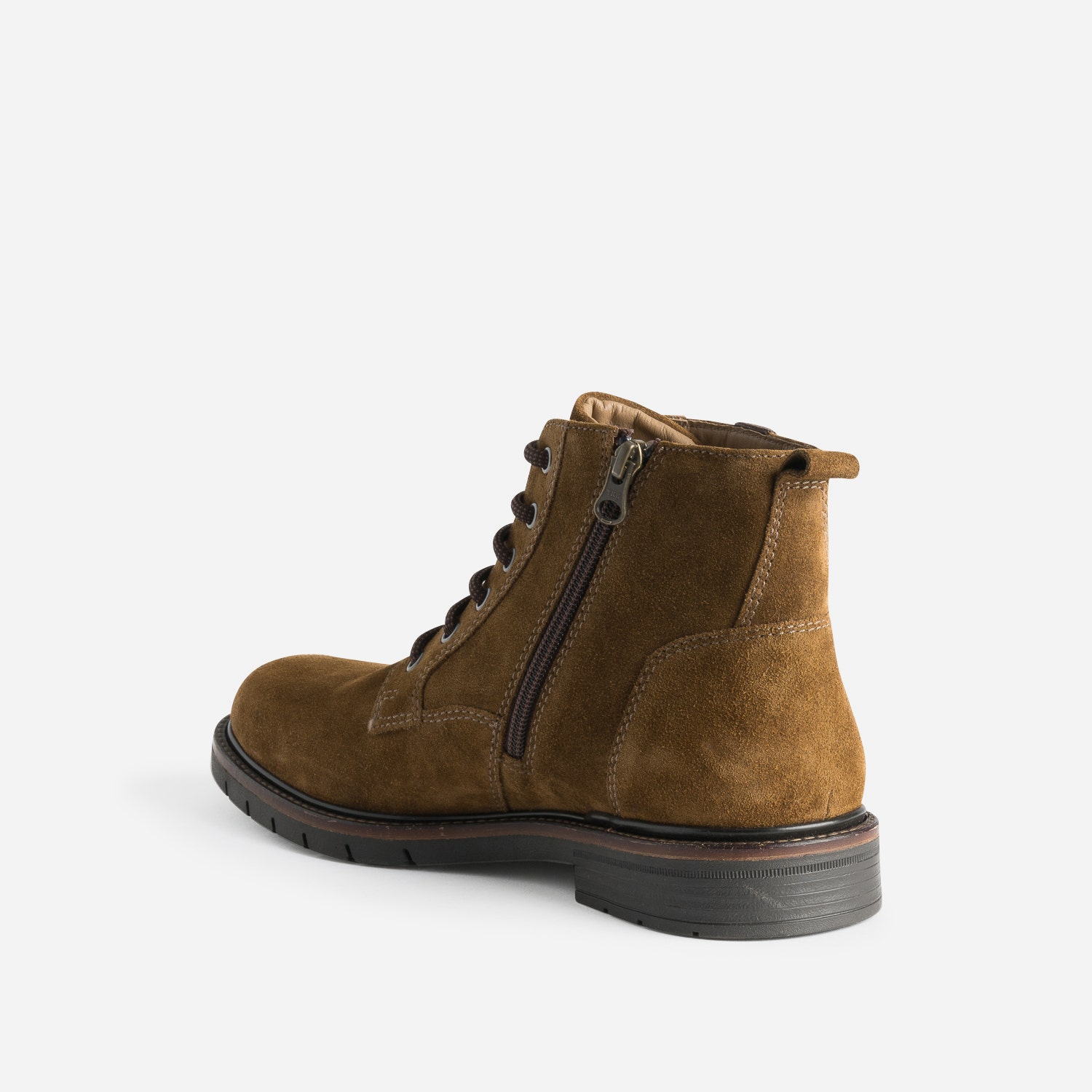 Boots à lacet marron en cuir velours