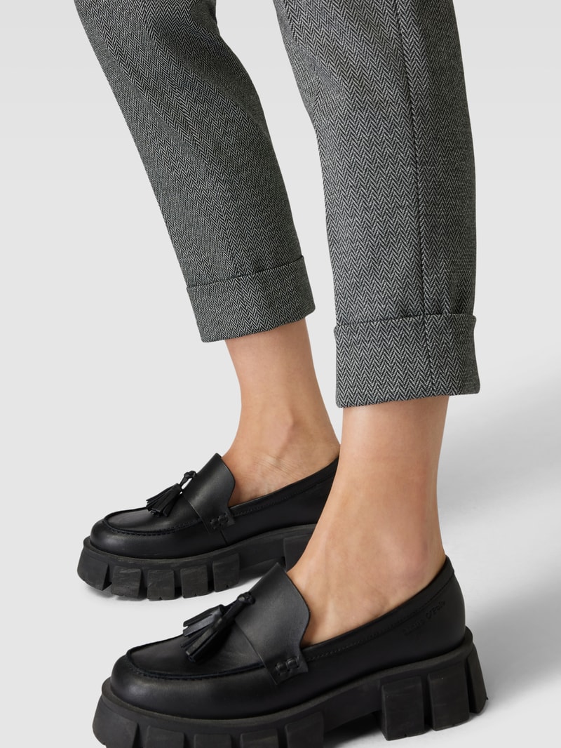 Stoffhose mit Viskose-Anteil in schwarz