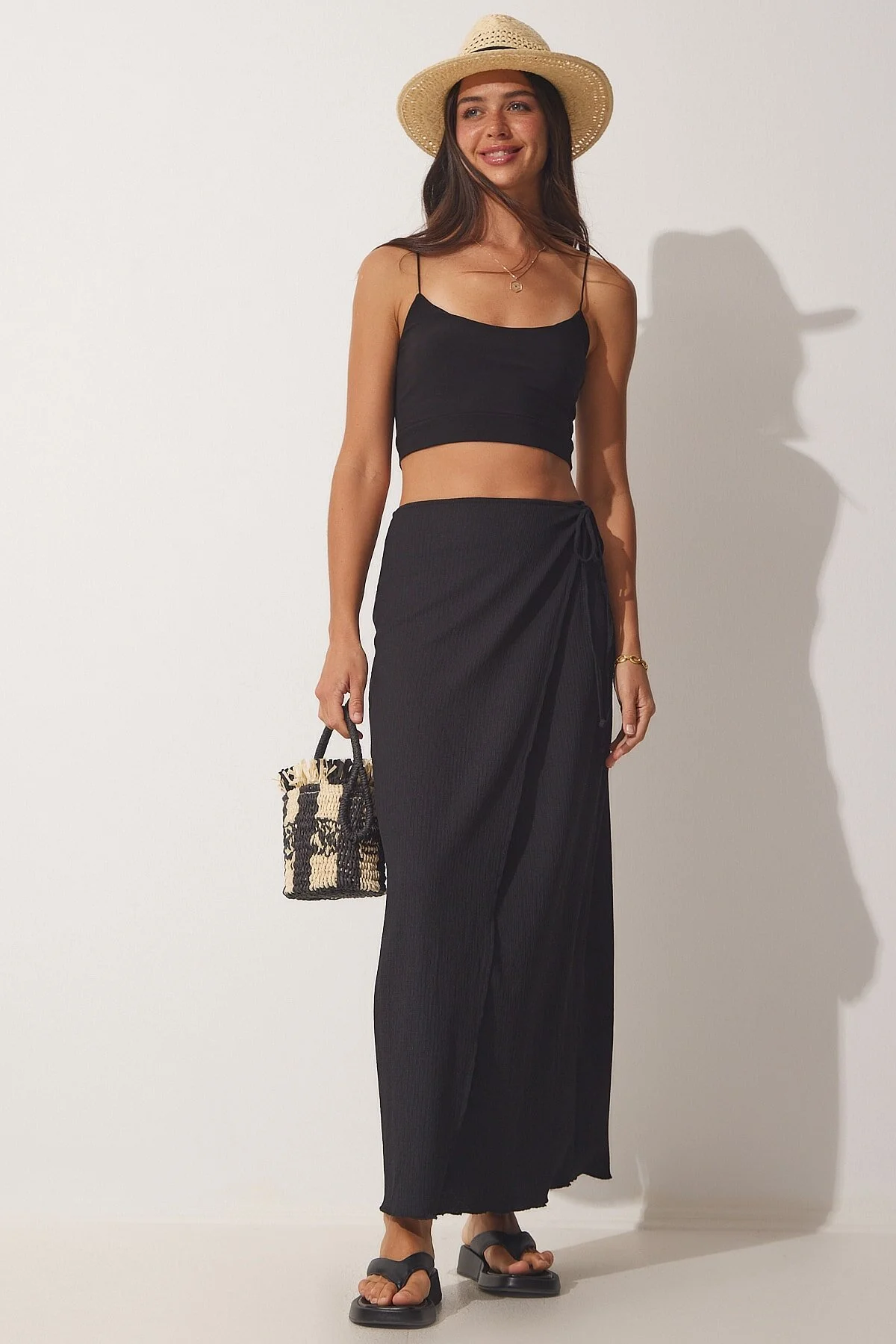 Happiness İstanbul  Schwarzer Strick-Wickelrock mit Bindeband für Damen UB00095