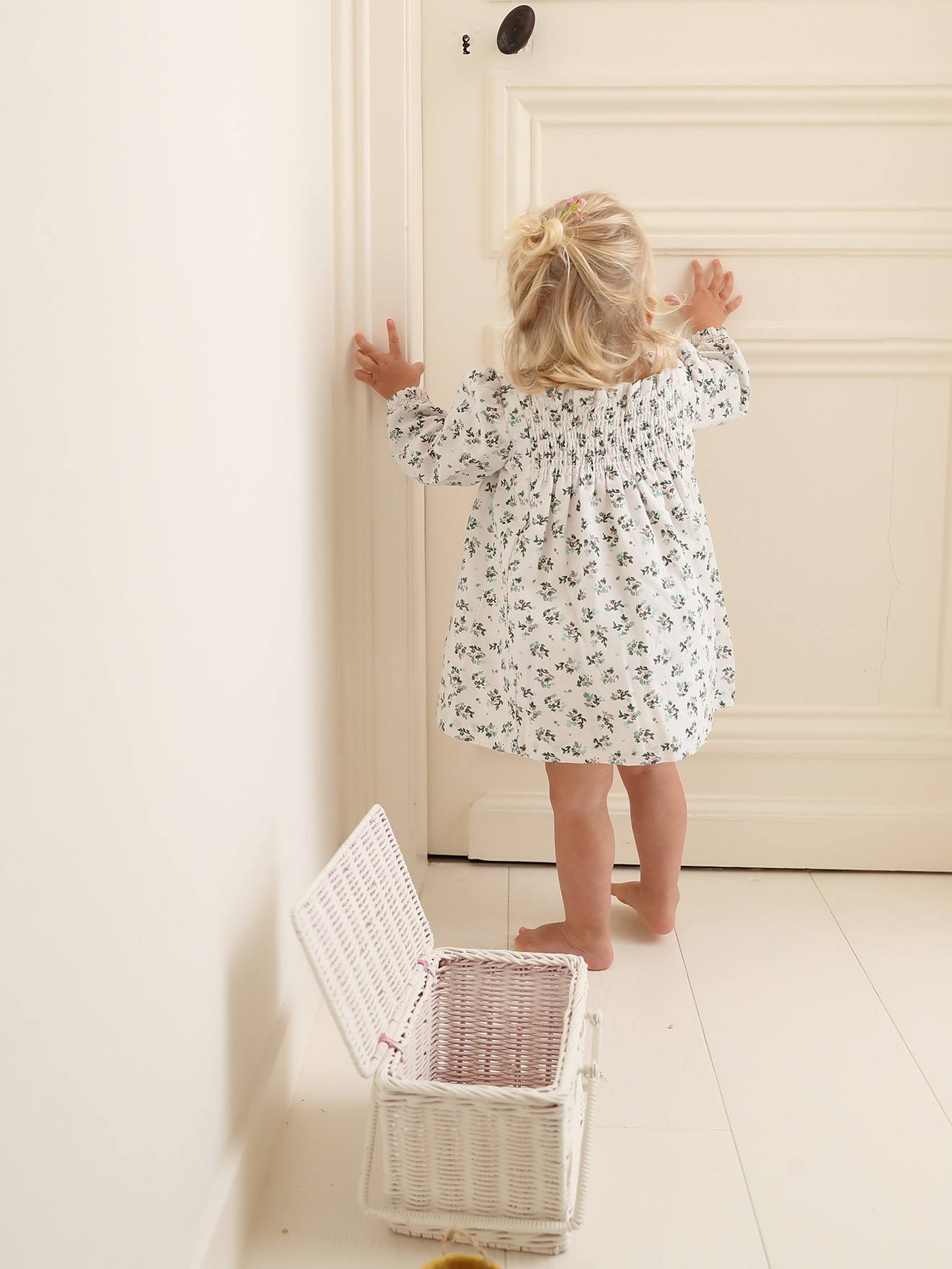 Robe à smocks bébé fleuri blanc