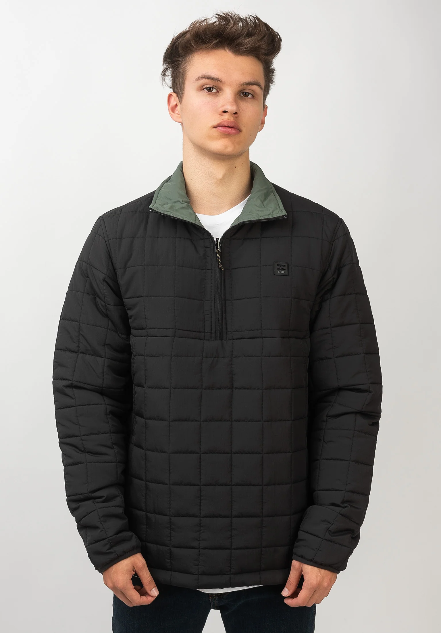 Boundary Reversible Puffer