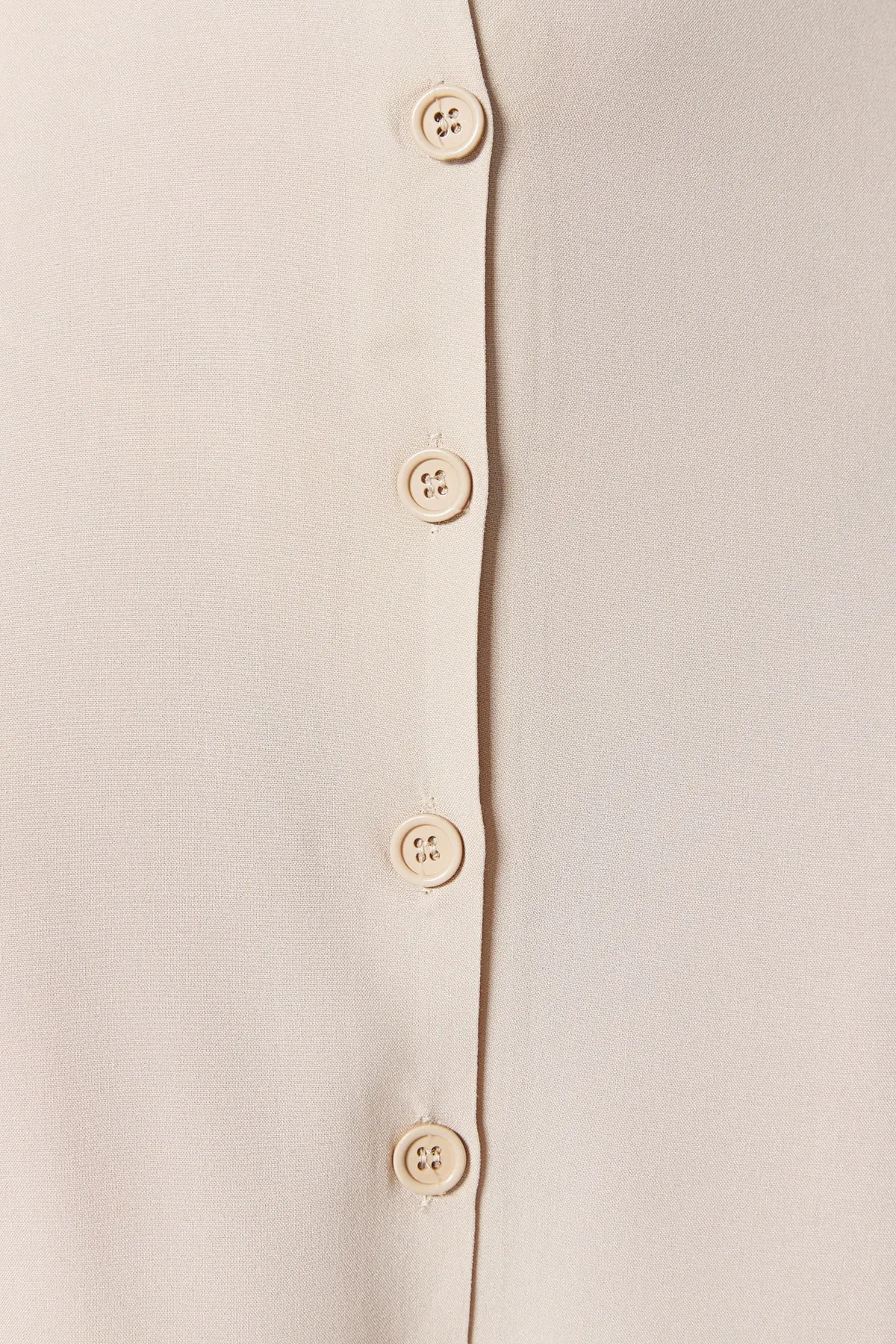 Trendyol Collection  Nerzfarbener Midirock aus Viskosestoff mit gewebten Knöpfen TWOSS23ET00054