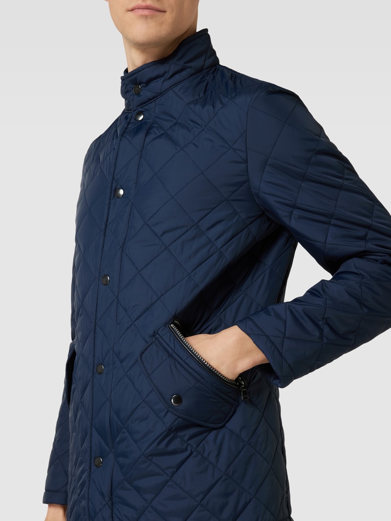 Steppjacke mit Stehkragen in marineblau