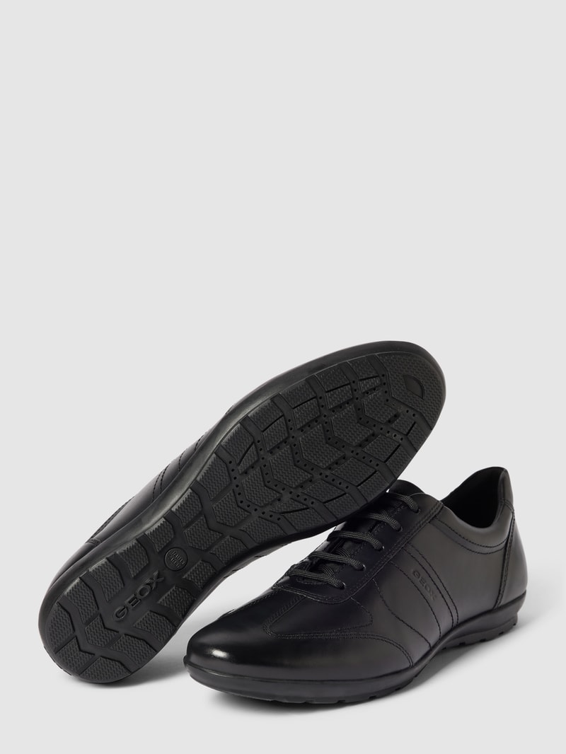 Sneaker aus Leder in schwarz
