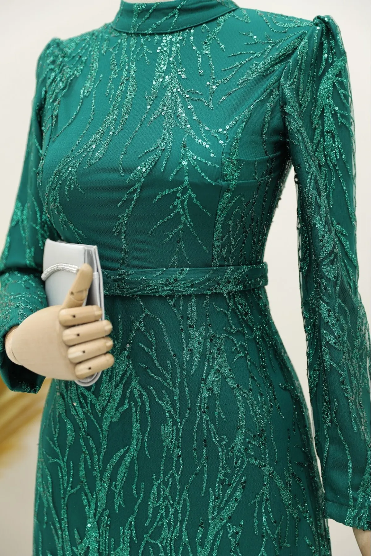 Modamorfo  Glitzerndes, mit Pailletten gefüttertes Bleistiftkleid