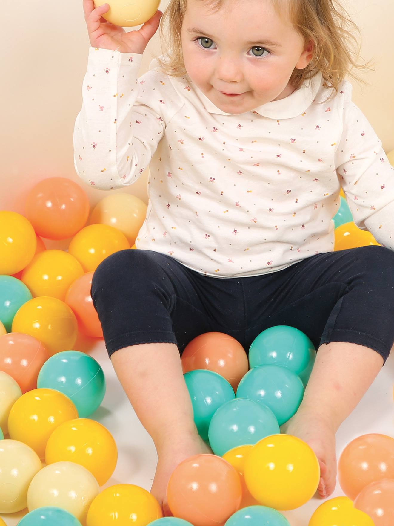 Ludi 60 Baby Bälle für Bällebad LUDI - mehrfarbig