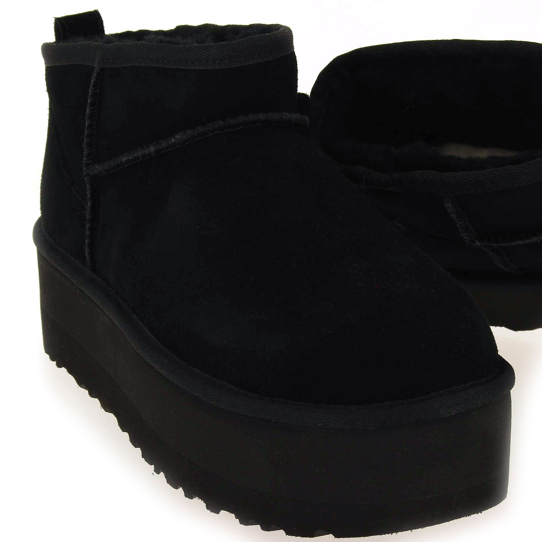 UGG  W CLASSIC ULTRA MINI PLATFORM - Noir