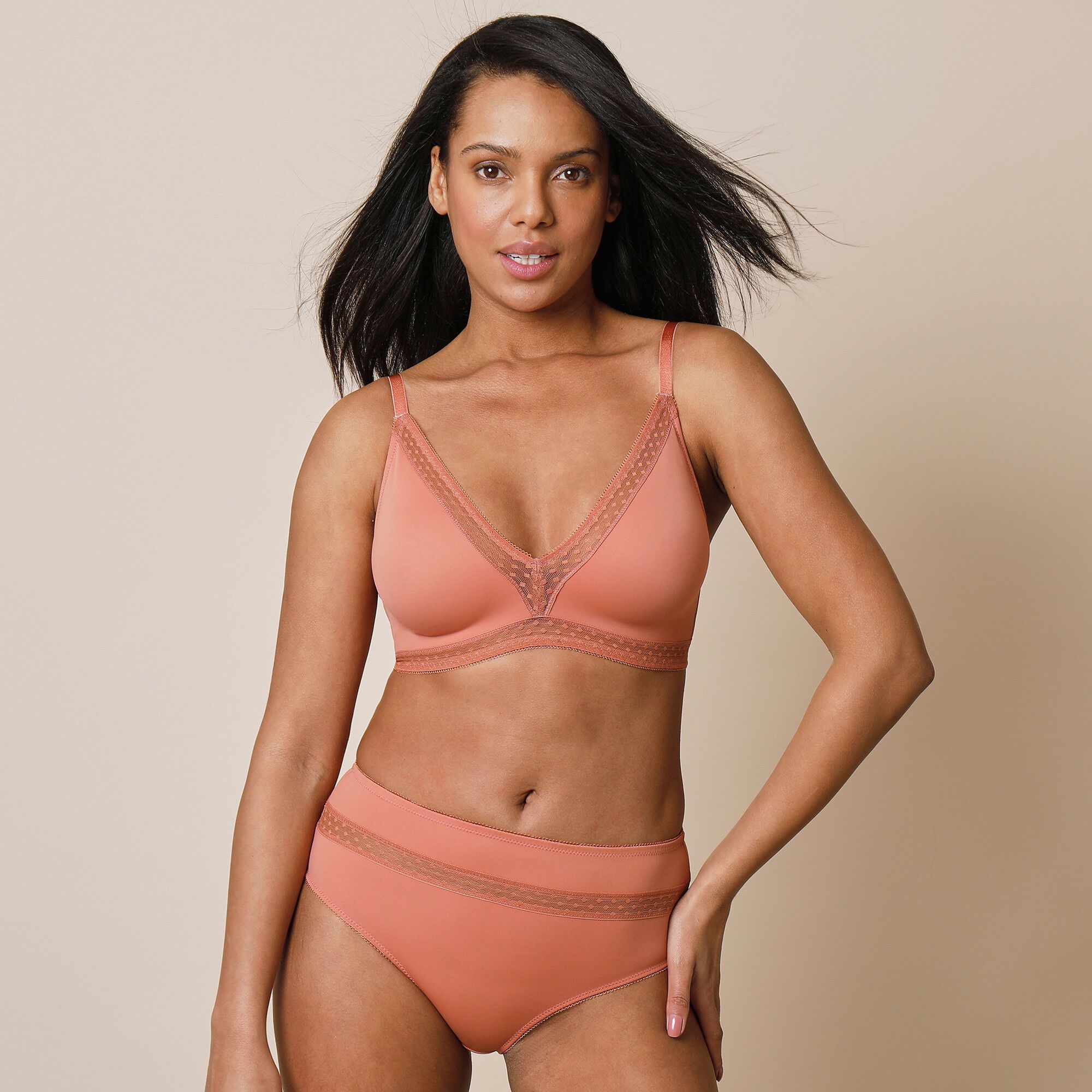 Soutien-gorge forme triangle bonnets moulés Paia- sans armatures