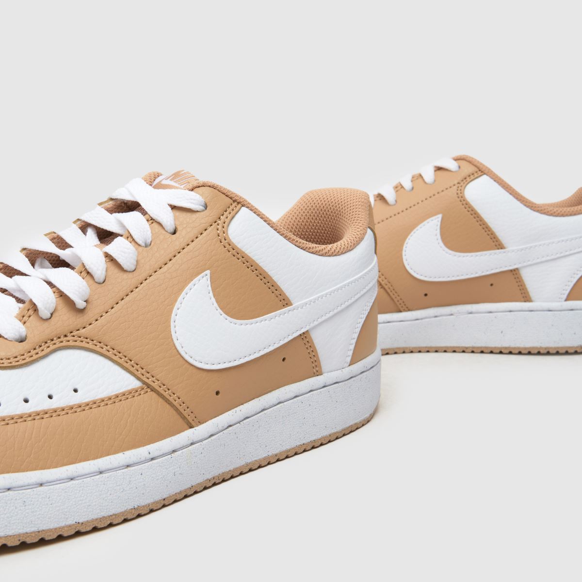 Nike Court Vision sportcipők fehér és barna színben