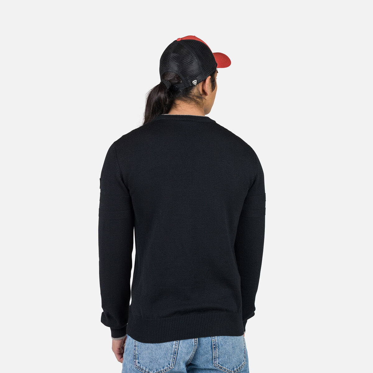 Gestreifter Herrenstrickpullover mit Rundhalsausschnitt