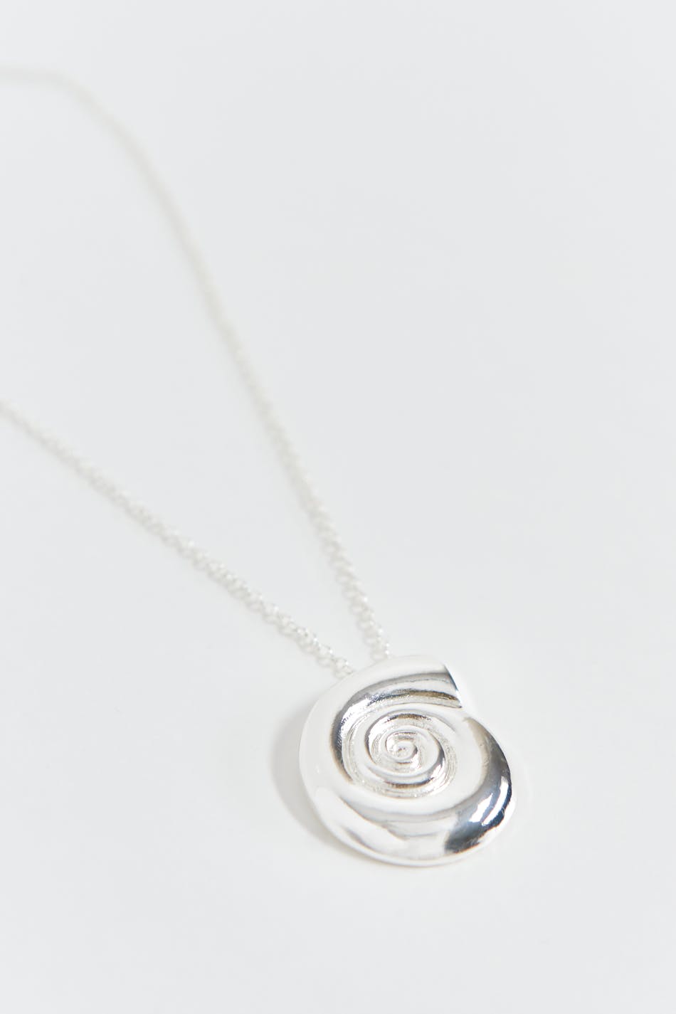 Sea shell necklace
