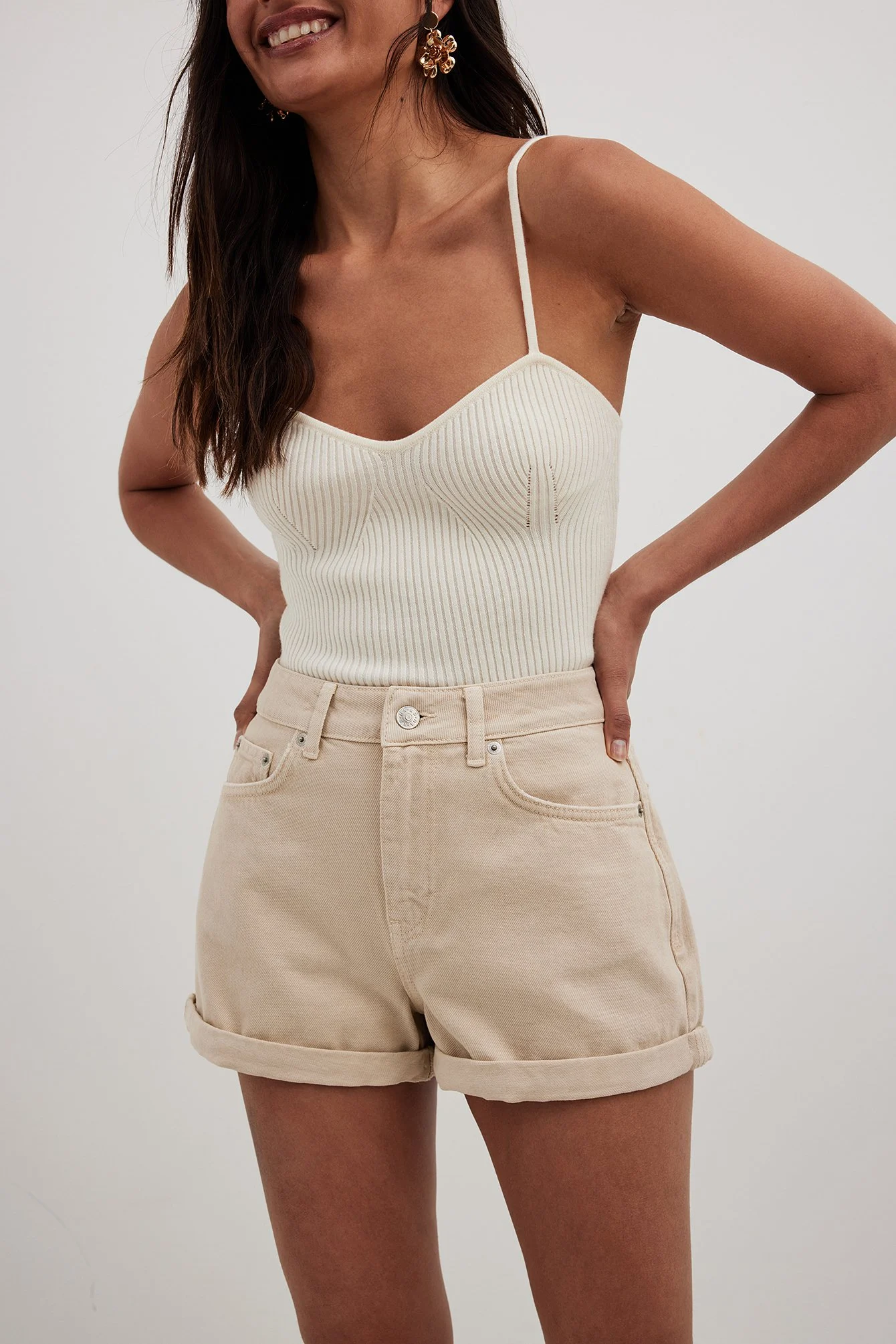 Jeans-Shorts mit Falten
