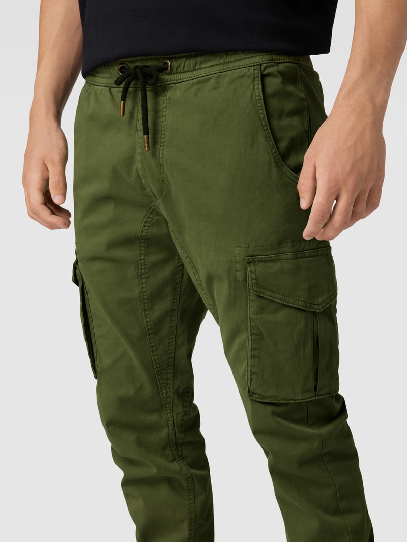 Cargohose mit Cargotaschen Modell 'Twill' in olivgrün