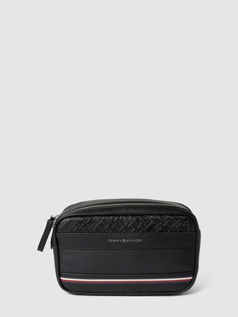 Kulturtasche mit Label-Details Modell 'CENTRAL' in schwarz