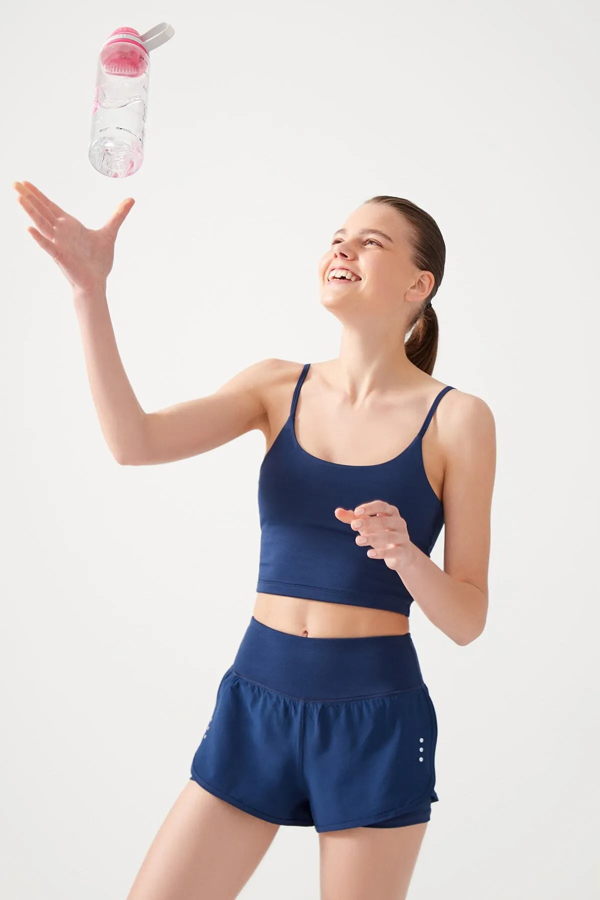 LOS OJOS  Marineblaue 2-Lagen-Sportshorts für Damen – Strumpfhose mit Shorts 2in1