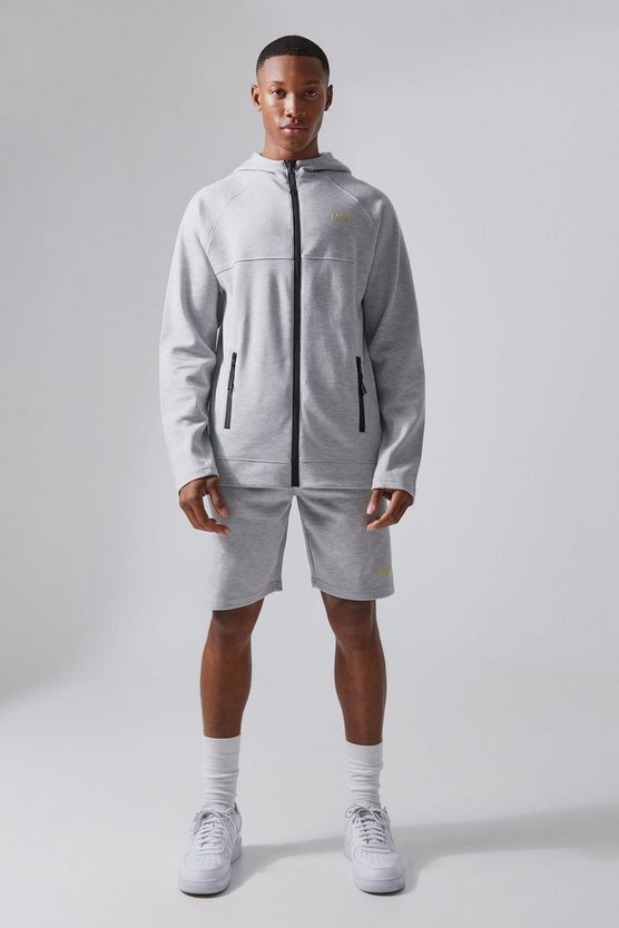 Man Active Hoodie und Shorts
