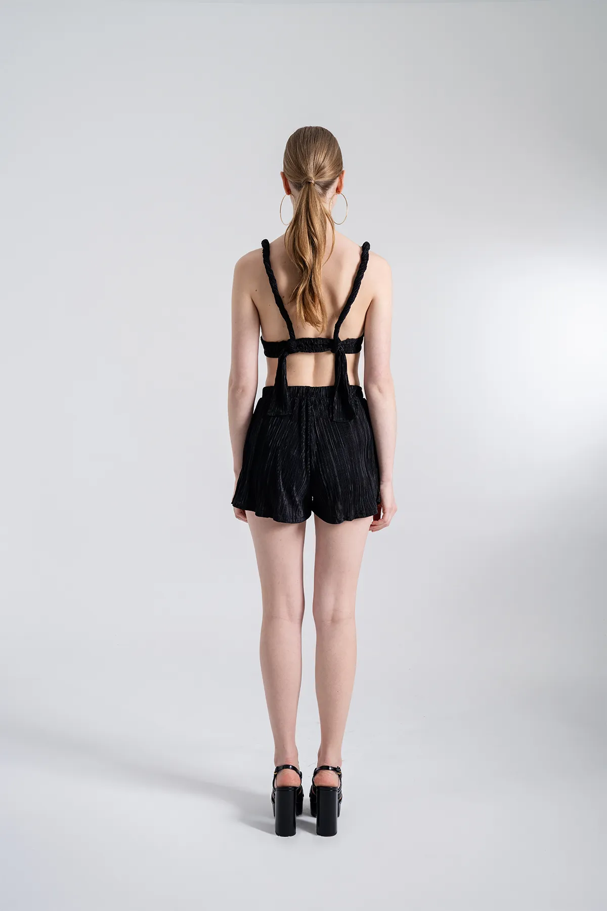 HOLLY LOLLY  Bequemes Bustier mit elastischem Taillenband in Schwarz